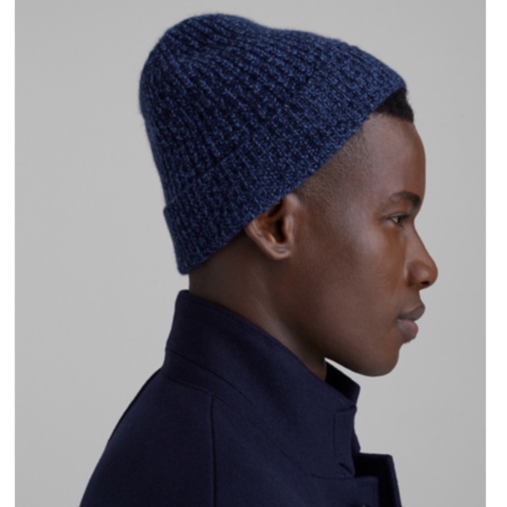 Club Monaco beanie
